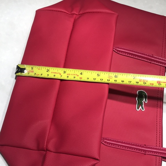 LACOSTE Women's Tote Bag In Sangria excellent condition ⭐️⭐️⭐️⭐️ - Picture 5 of 10